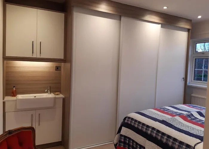 Smitten House 4 Bedroom Rhyl